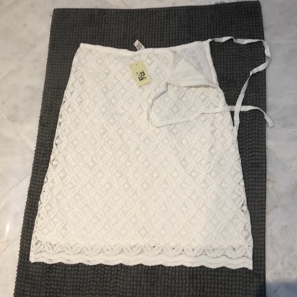 Mac Studio white lace skirt - Picture 5 of 9